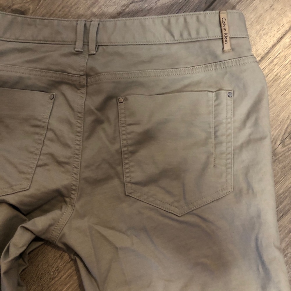 Like new Calvin Klein Mens Jeans